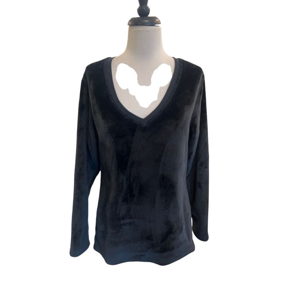 UGG Women's Daisey V-neck Cozy Plush Velour Long Sleeve Sweatshirt Black Medium